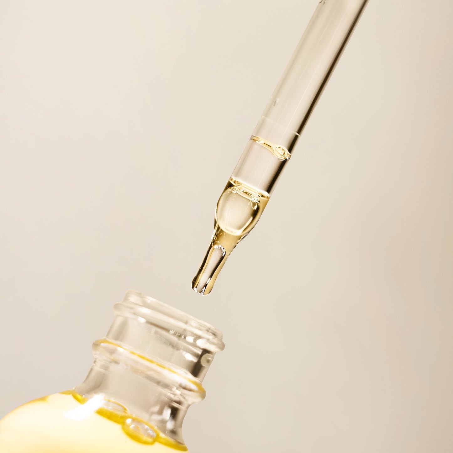 ORGANIC SWEET ALMOND OIL