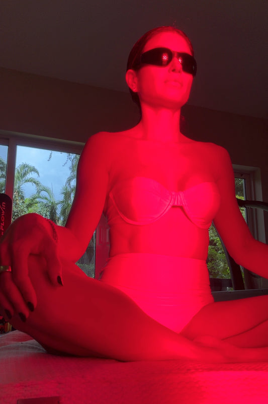 How Red Light Therapy Can Improve Your Skin