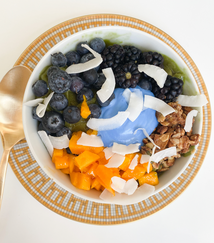 Mango & Blue Spirulina Smoothie Bowl