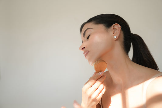 How To Remove Dead Skin Cells From The Face
