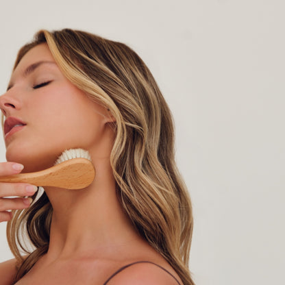 THE FACIAL DRY BRUSH