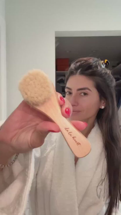 THE FACIAL DRY BRUSH